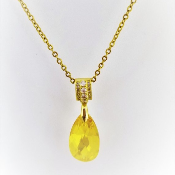Swarovski Crystals Necklace - Picture 1 of 2